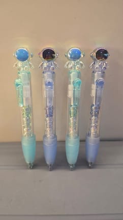 pulpen pen gel astronot baru sepasang