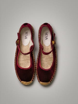 Velvet flatshoes