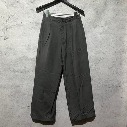 Uniqlo linen baggy jeans olive celana panjang