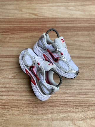 Nike V5 RNR