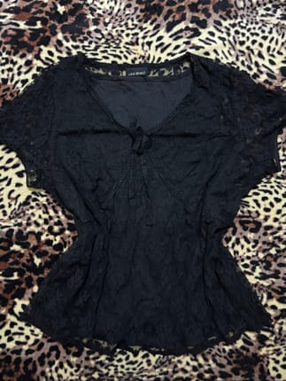 Black Floral Lace Overlay V-Neck Top y2k milkmaid