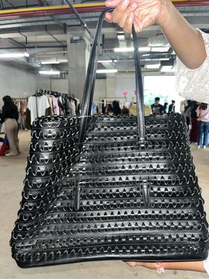 ALAÏA Casual Tote bag Wanita black
