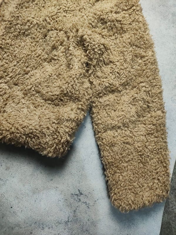GU Fluffy Boa Blouson Outwear, foto 4