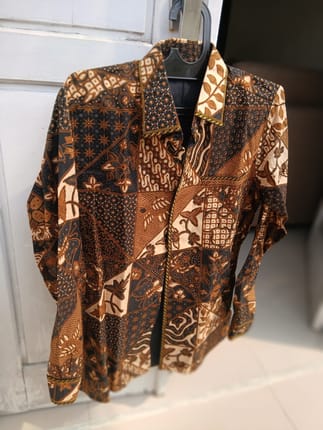 Kemeja batik pria