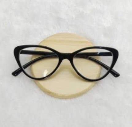 Kacamata cat eye