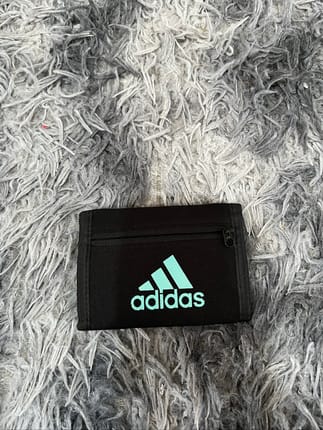 Dompet Adidas