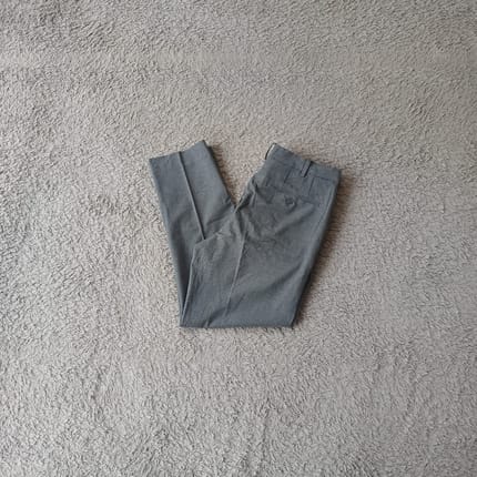 Celana Panjang Chinos Formal Uniqlo (1)