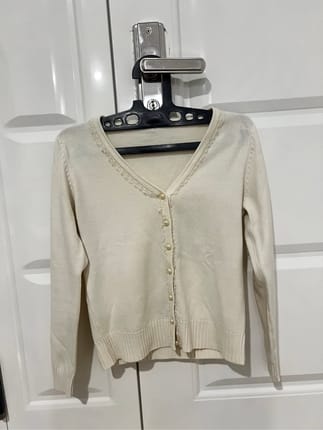 Cream Cardigan No brand