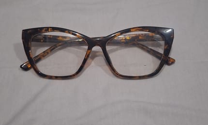 Cat eye vintage (ala versaceh)