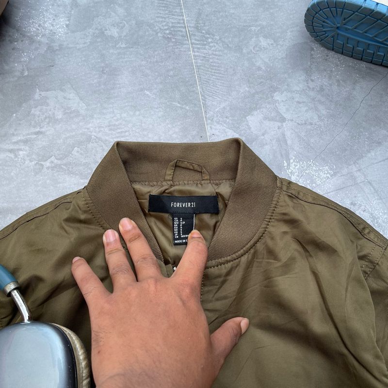 Forever 21 Grunge Indie Bomber jacket Pria green, foto 4