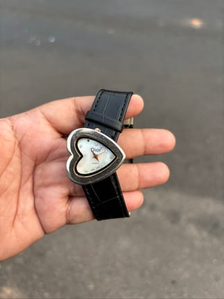 JAM TANGAN DIOR LOVE SHAPE DESIGN VINTAGE