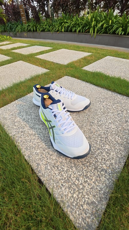 Asics Sepatu Badminton Gel Tactis Size 42.5 Seperti Baru, foto 2
