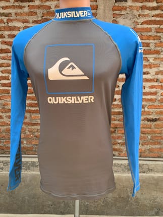 Baju Surfing Quiksilver