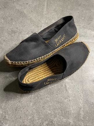 Sepatu Ysl esparadile