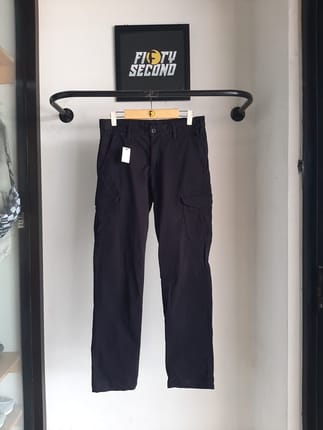 Celana cargo uniqlo