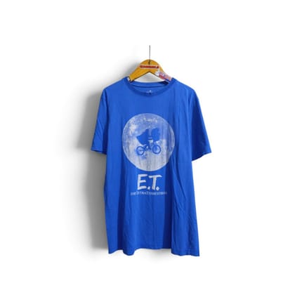 UNIVERSAL STUDIOS X PULL & BEAR
ET THE  EXTRA TERRESTRIAL