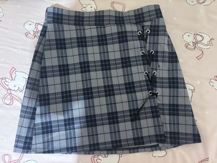 checkered skort stripe
