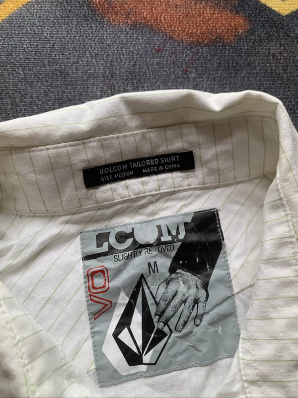 Kemeja volcom, foto 4