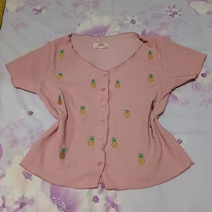 Waroona Peach Colored Pineapple Pattern Top
