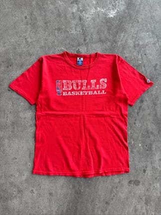 Vintage 90’s Chicago Bulls x Champion Tshirt