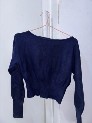 Knit long sleeve top one shoulder