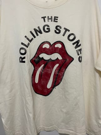 Rolling Stones tees License h&m tag