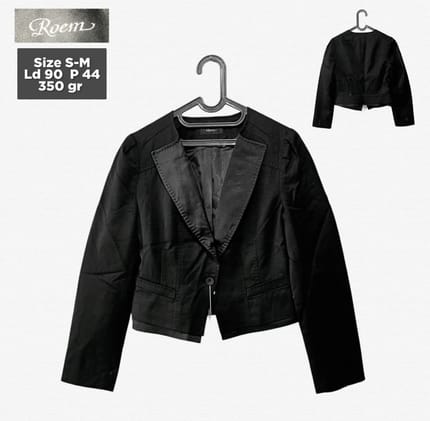 Roem cropped blazer hitam wanita