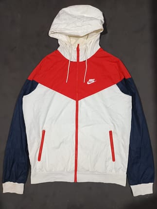 Nike sportwear windrunner