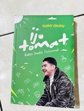 İjo tomat( ikatan jomblo terhormat)