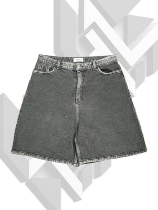 Celana jorts baggy