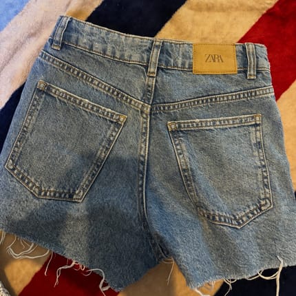 short skirt zara size s