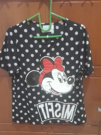 Kaos wanita size s / m motif mickey mouse