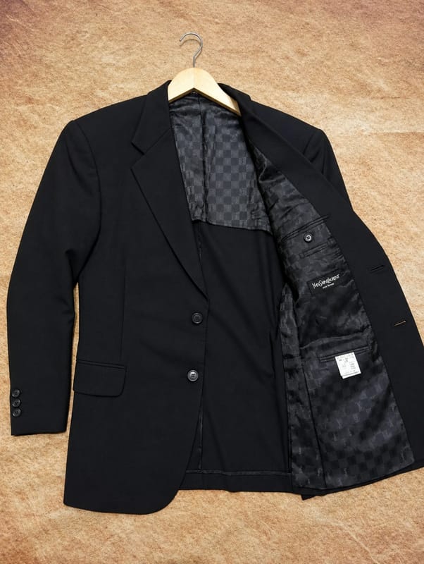 YSL Yves Saint Laurent, foto 2