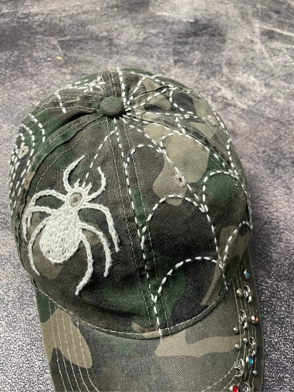 y2k Custom Stitch Spider Studed Camo Caps, foto 6