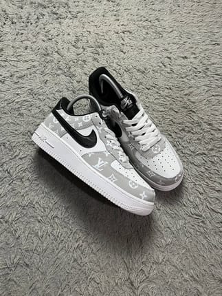 Nike air force one x lv