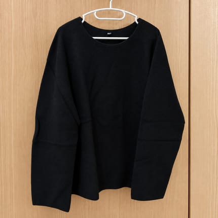Uniqlo 3D Knit XXL Black Sweater Katun Rajut 3D Kerah Bulat