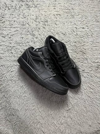 Nike air jordan full black