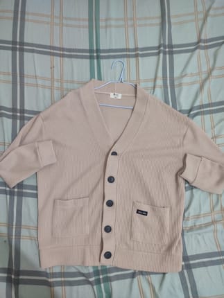Cardigan rajut beige v neck