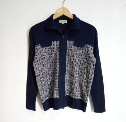 Cardigan rajut navy motif