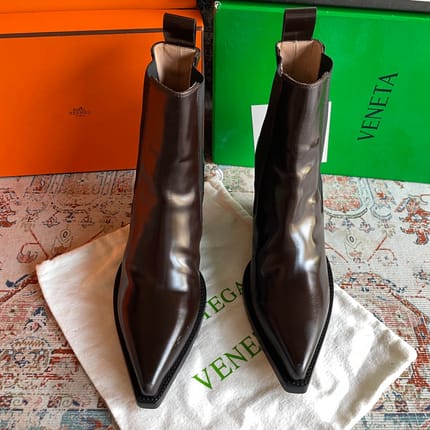 (Retail 30jt+) Bottega Veneta lean chelsea boots size 40