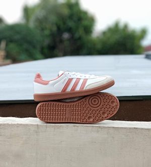 Adidas Streetwear Casual Sneakers Wanita white pink