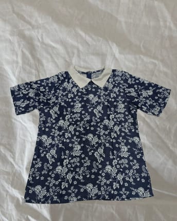Atasan motif bunga