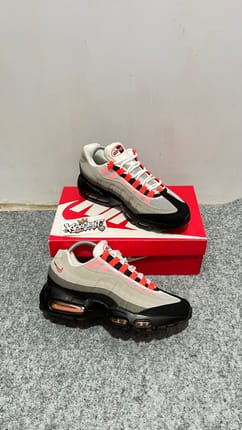 NIKE AIRMAX95 SOLAR RED