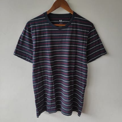 Kaos uniqlo supima salur size L
