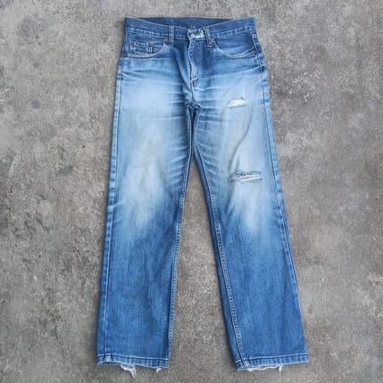 Levi's 505 Ripped Fading SZ 28/29