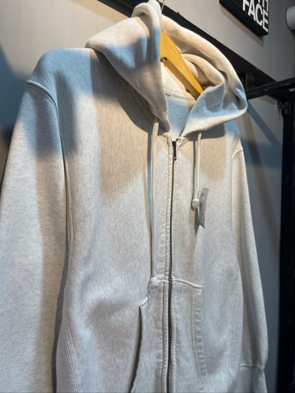 Hoodie Basic GU Broken White, foto 2