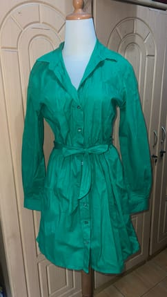 Stradivarius green dress