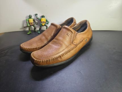 sepatu kulit slip on carvil coklat scnd size 43