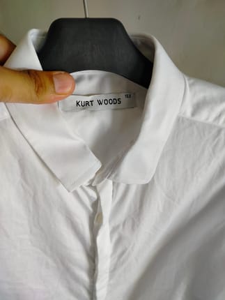 kemeja pria SIZE M putih curt Wood