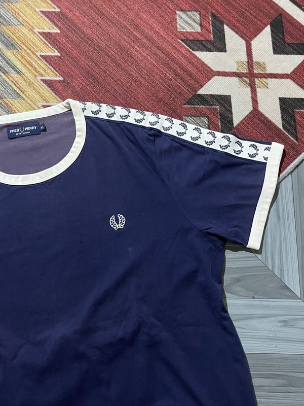 Fred Perry Taped Ringer T-Shirt, foto 2